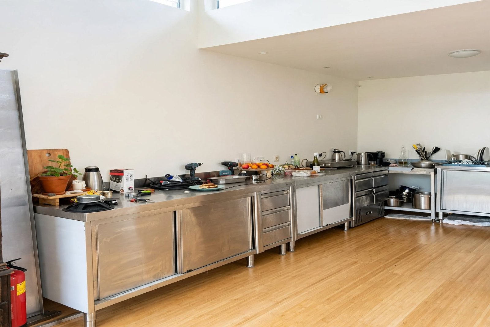 Jual Peralatan Cafe Stainless Lengkap - Custom Kitchen Stainless Cafe Kecil Jual Peralatan Cafe Stainless Lengkap - Custom Kitchen Stainless Cafe Kecil