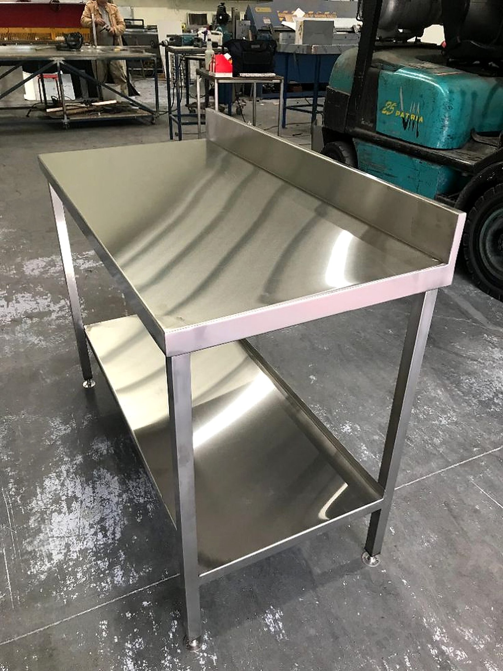 Tempat Jual Meja Stainless Custom Terdekat di Jakarta Tempat Jual Meja Stainless Custom Terdekat di Jakarta