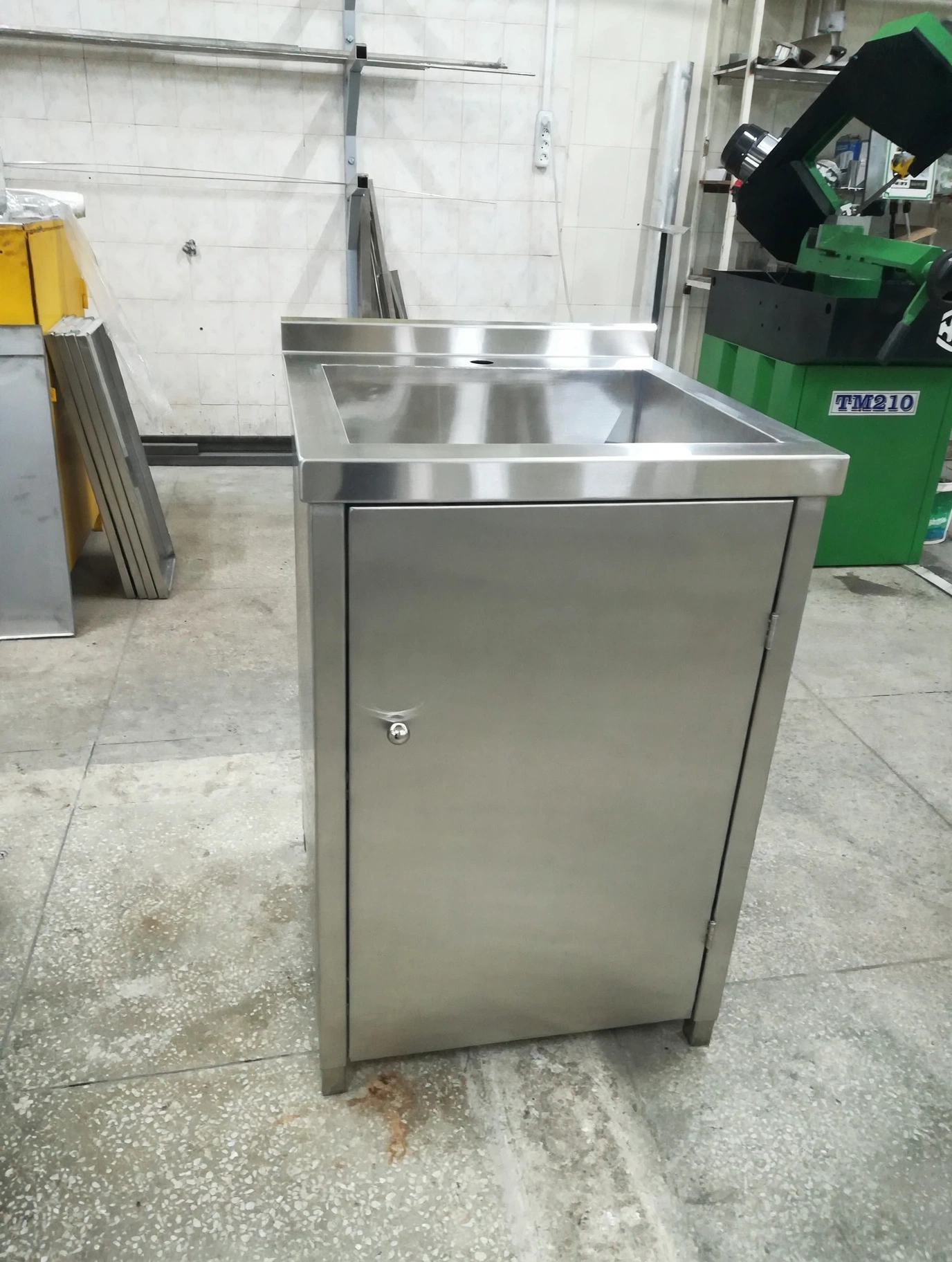 jual sink cabinet pintu tertutup custom ukuran jual sink cabinet pintu tertutup custom ukuran